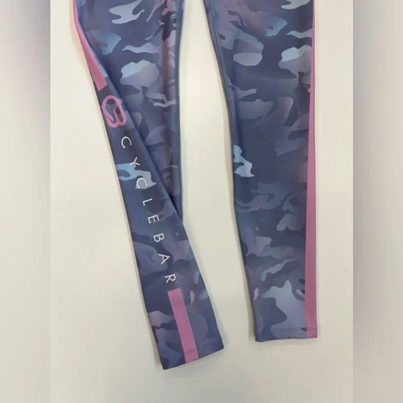 Wear It To Heart x CycleBar Camila Hw Front Pocket Legging - Picture 3 of 5